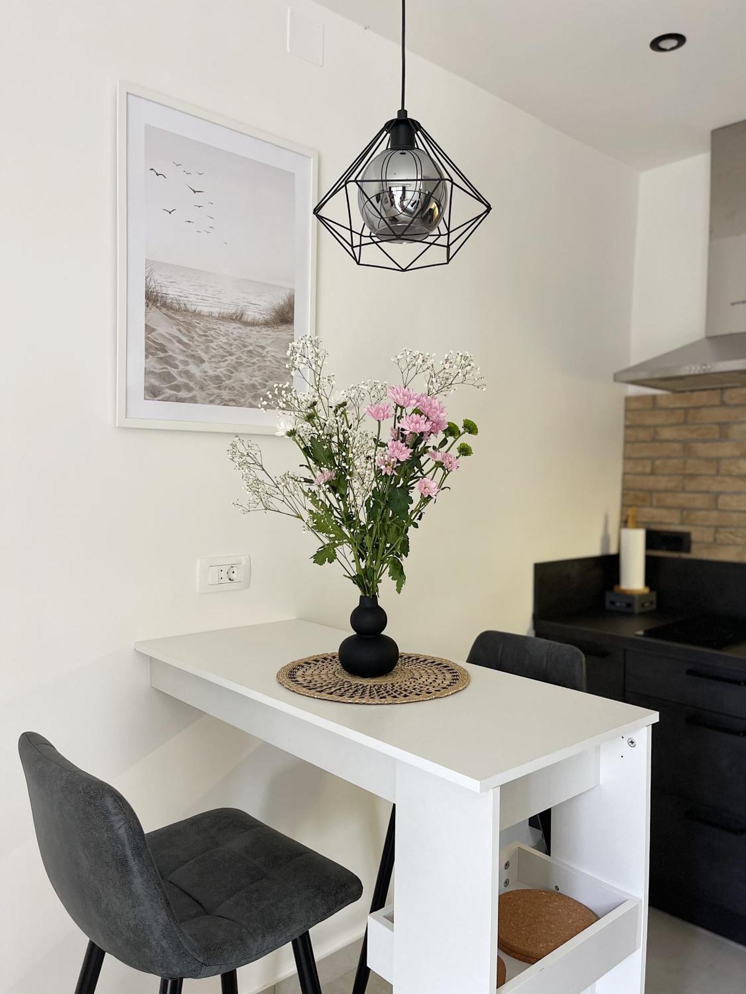 Cozy With Terrace + Free Parking Opatija