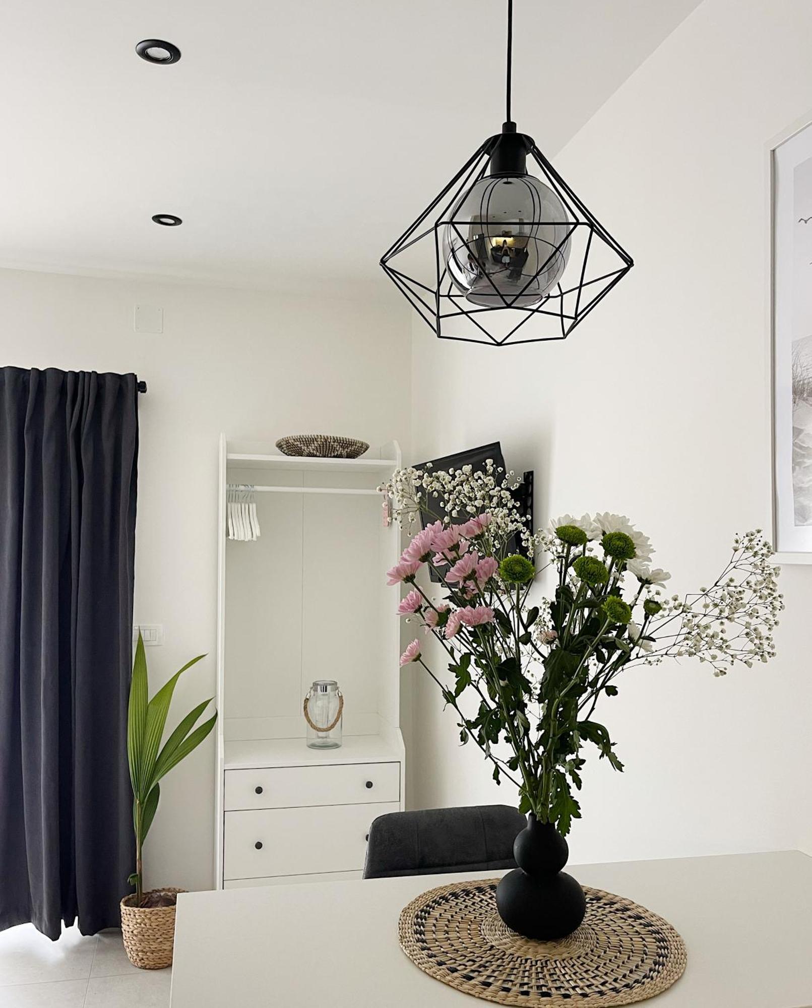 Cozy With Terrace + Free Parking Opatija
